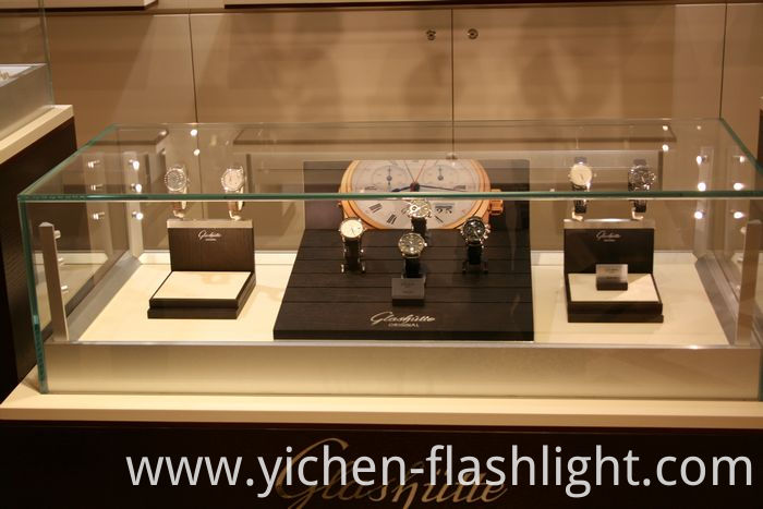 LED Standing Spotlight /Cabinet Lighting for Jewelry (LC7328)